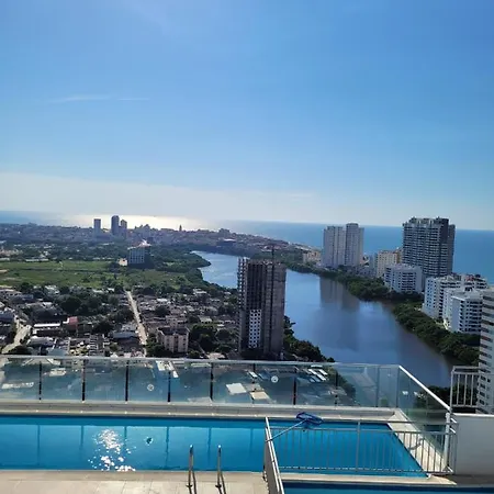 Lujoso Apto: 3 Hab+2 Bano+2 Balcones, Vista Al Mar Apartamento