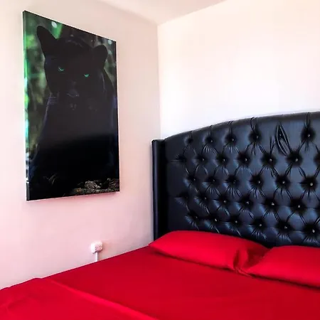 Lujoso Apto: 3 Hab+2 Bano+2 Balcones, Vista Al Mar Apartamento