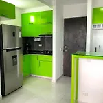 Lujoso Apto: 3 Hab+2 Bano+2 Balcones, Vista Al Mar